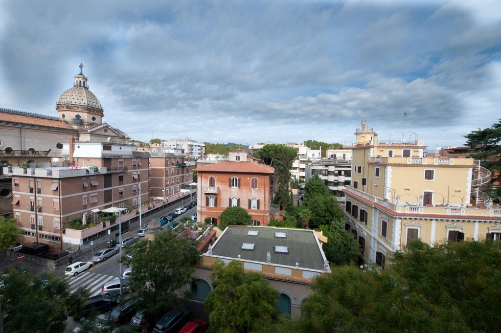 Domus Castroni Pompeo Magno Bed & Breakfast Roma Ngoại thất bức ảnh