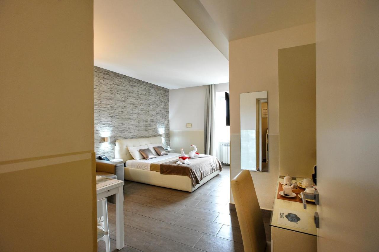 Domus Castroni Pompeo Magno Bed & Breakfast Roma Ngoại thất bức ảnh